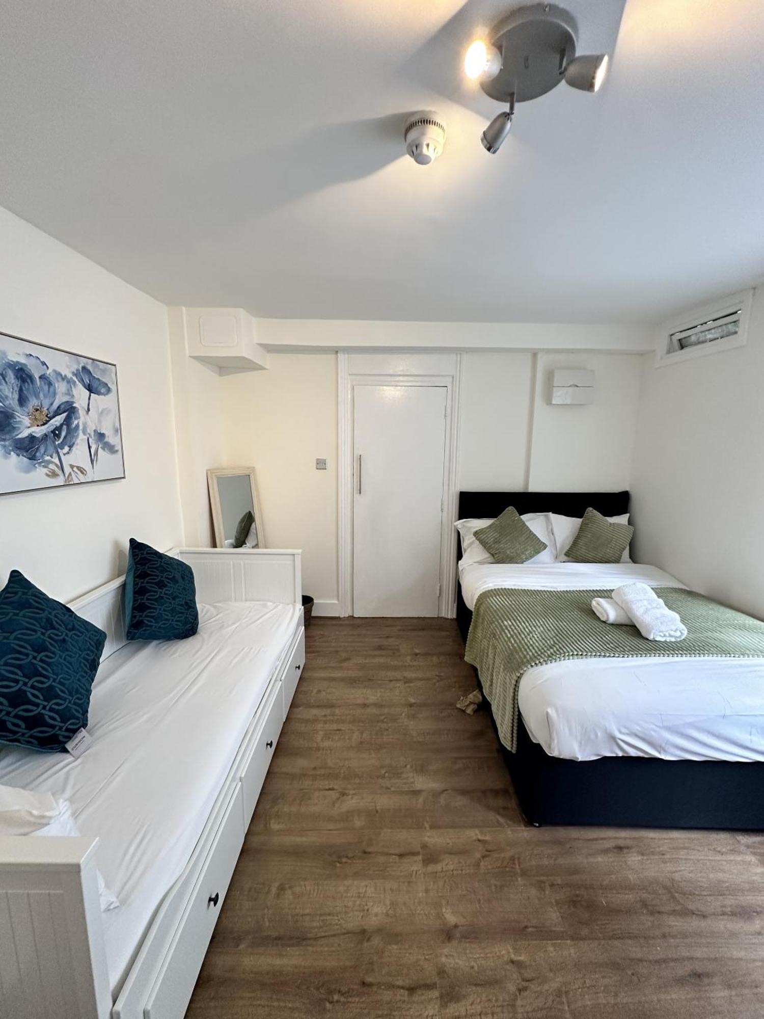 The Chapter- Knightsbridge Suites London Bagian luar foto