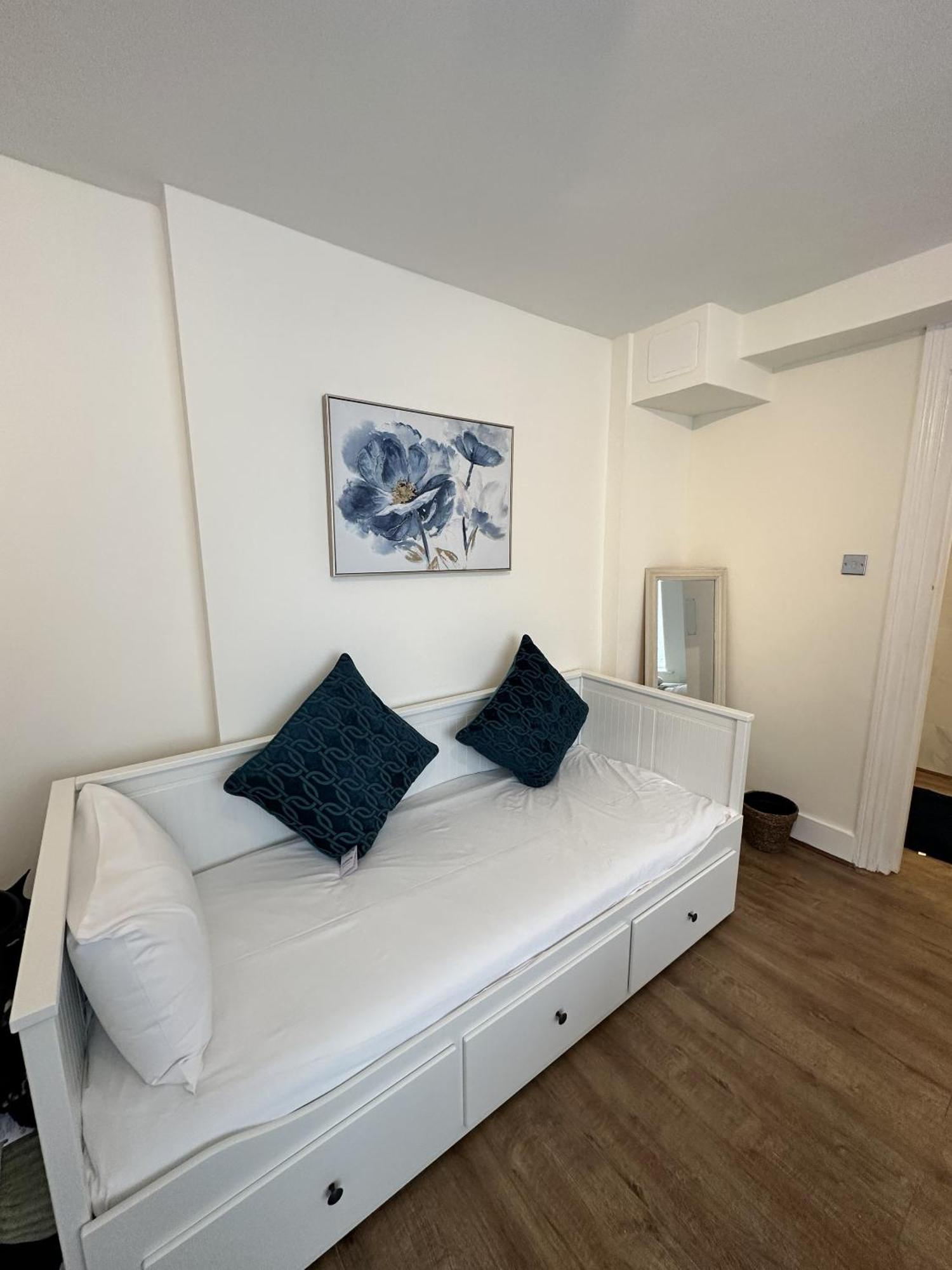The Chapter- Knightsbridge Suites London Bagian luar foto